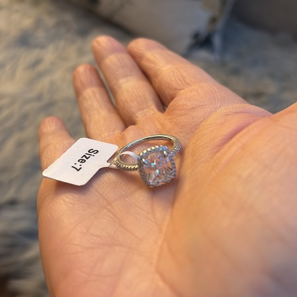 Ring - Picture 6 of 8